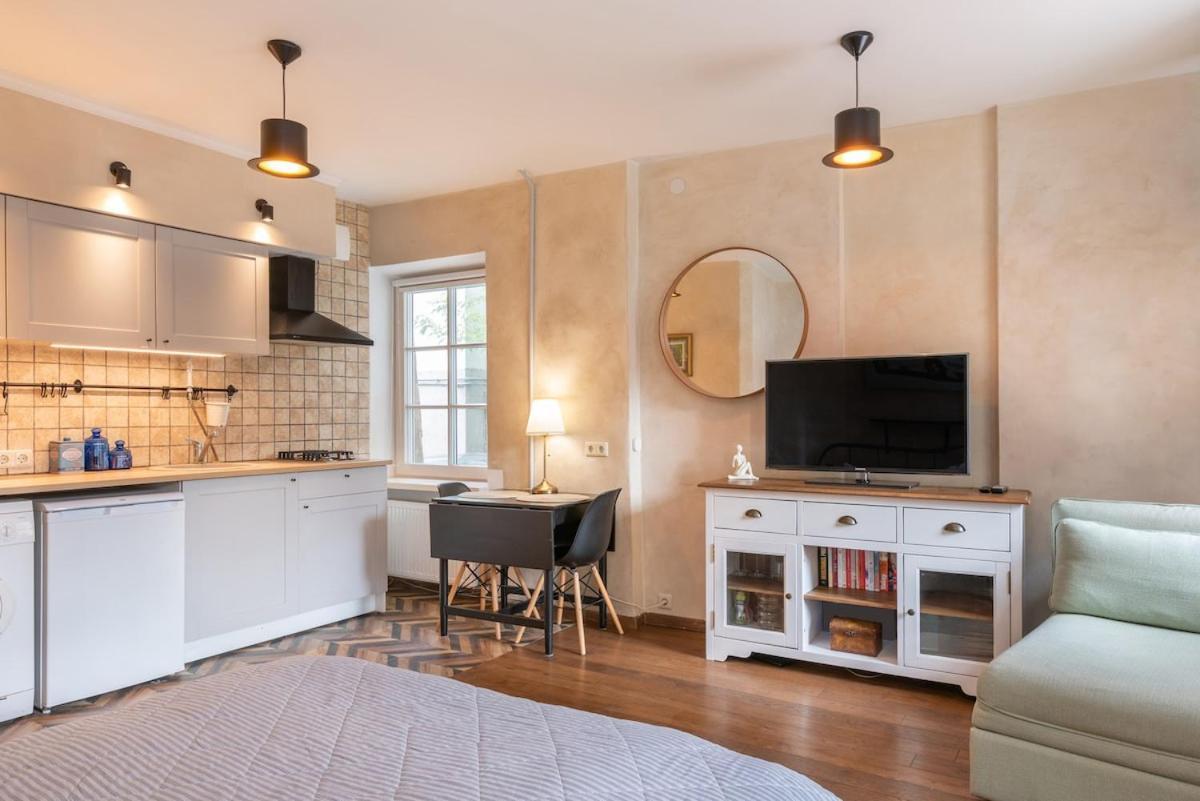 Cozy Urban Apartment