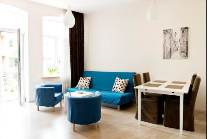 Bright Apartment in Old Town by Urban Rent 2