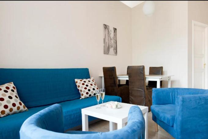 Bright Apartment in Old Town by Urban Rent 1