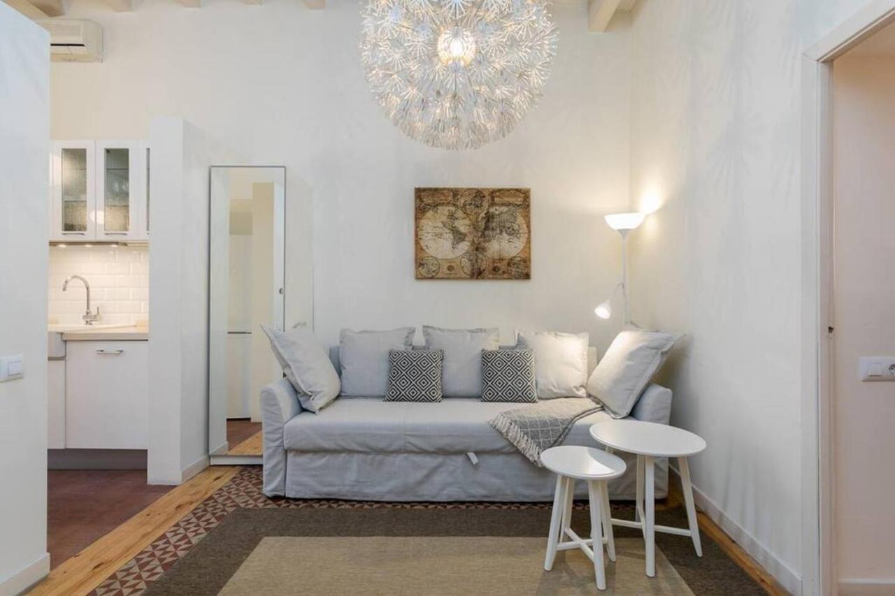 Historical Apartment with Awesome Rooftop 2