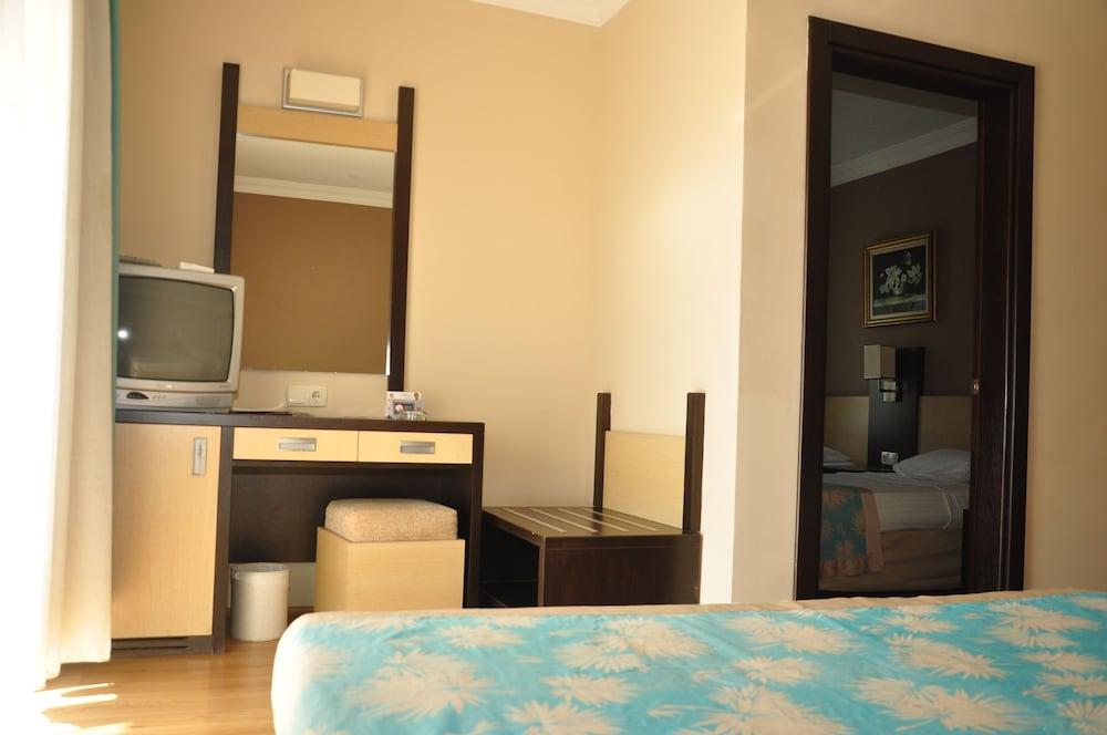 Viking Nona Beach Hotel 1