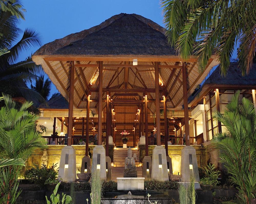 Ubud Village Resort & SPA 1