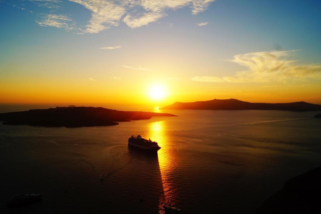 Loucas on the Cliff 1