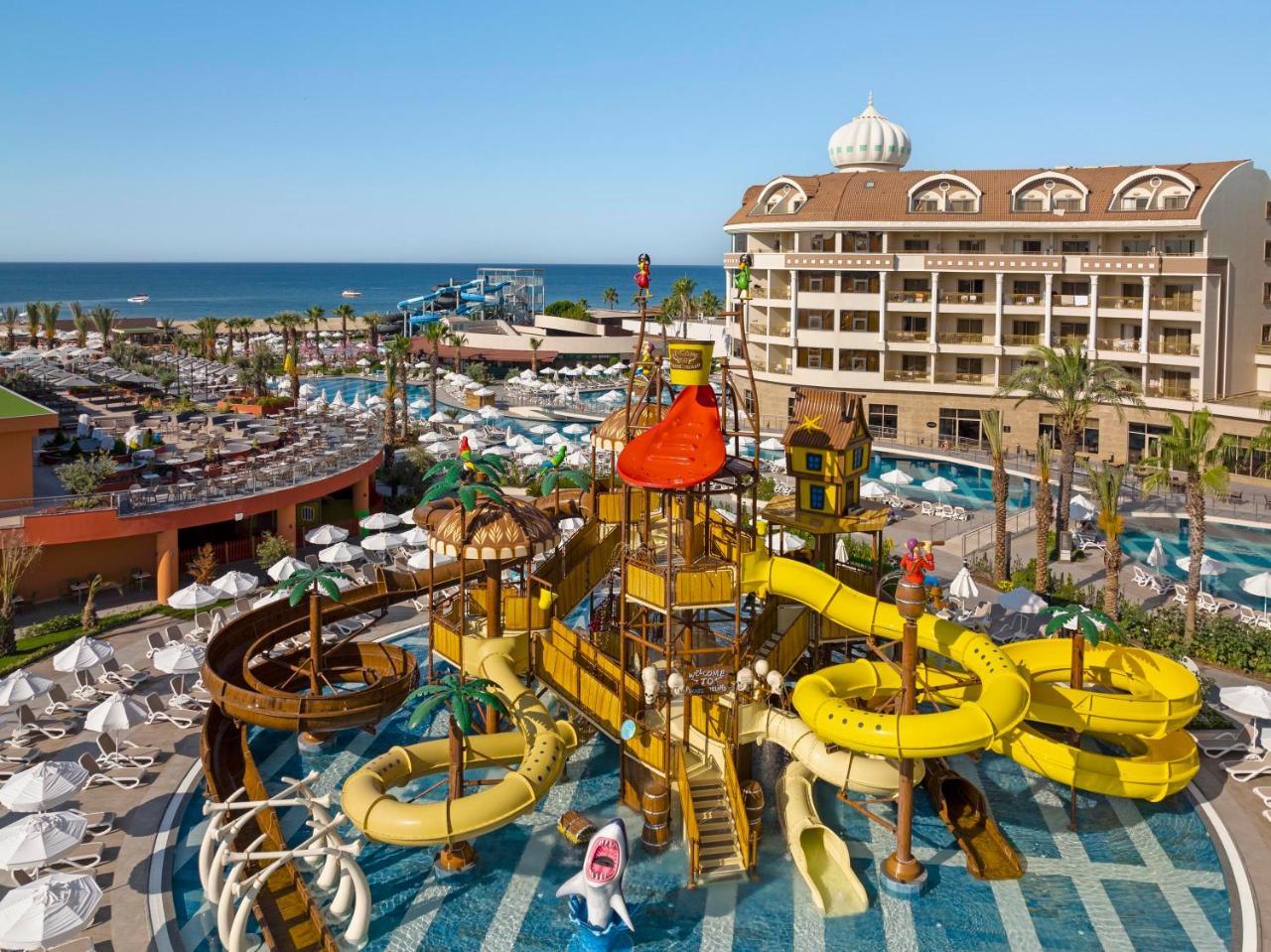 Kirman Belazur Resort & SPA