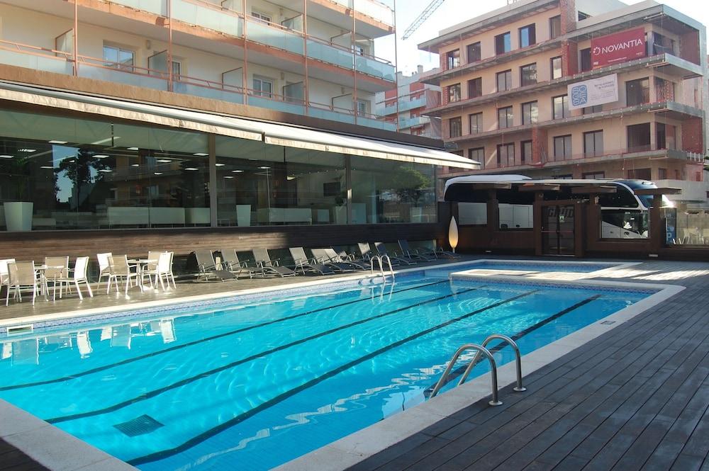 Alegria Mariner (Adults only)