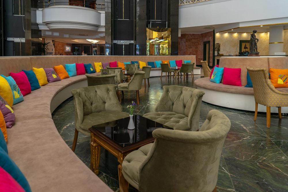 Amara Comfort Resort 1