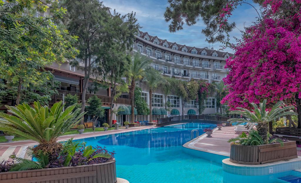 Gravel Hotels Select