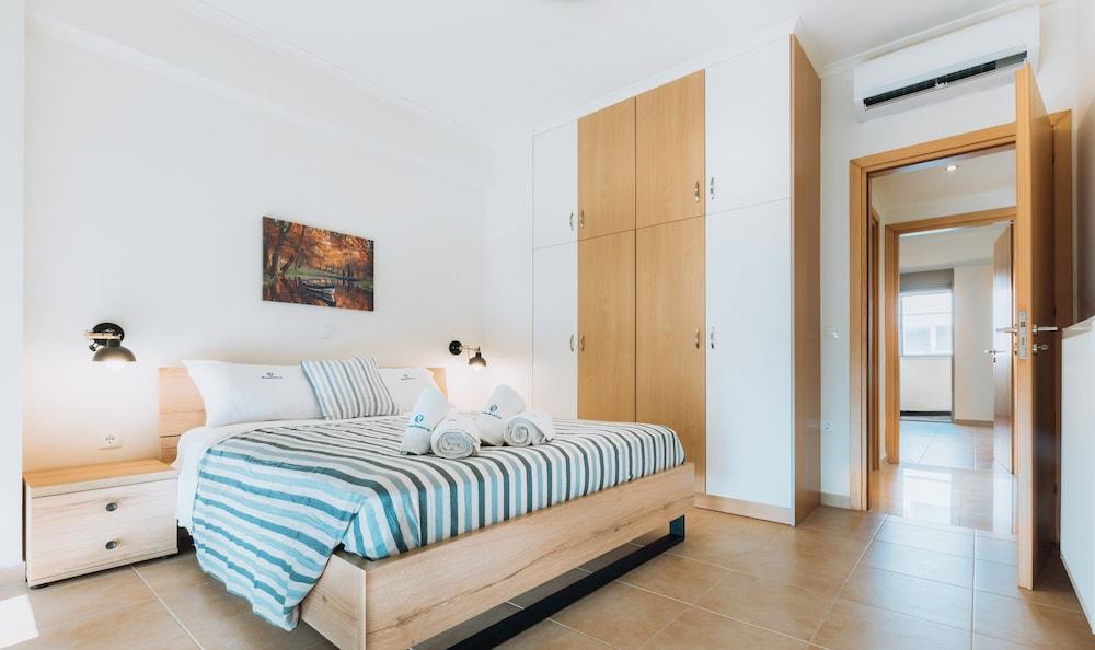 Rhodes Port Haven Suite 1