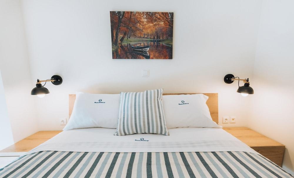 Rhodes Port Haven Suite 2