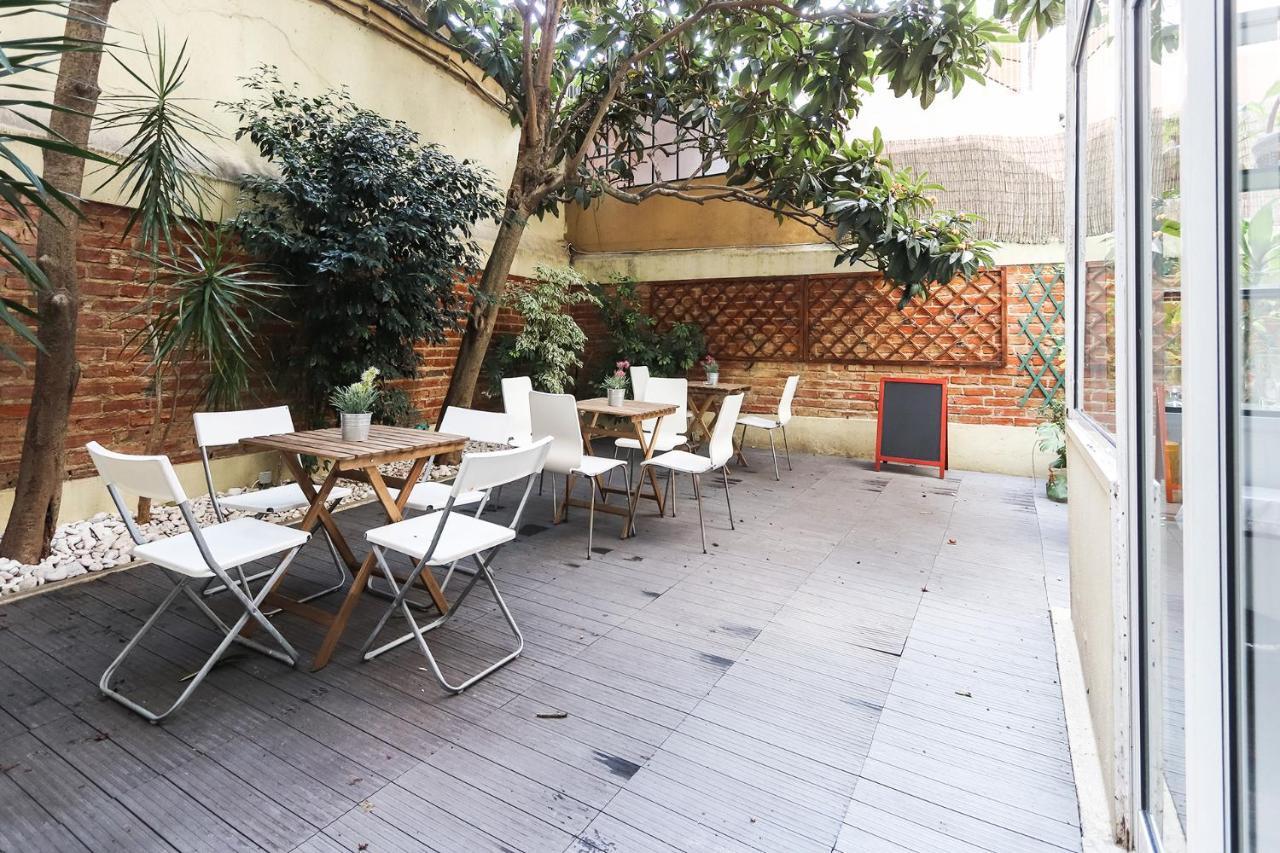 Lisbon Garden Flower B&B 2