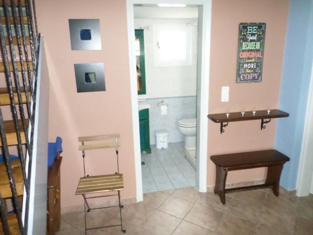 Santorious Apartments 1