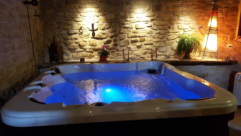 Les Cavallerisses Turisme Rural