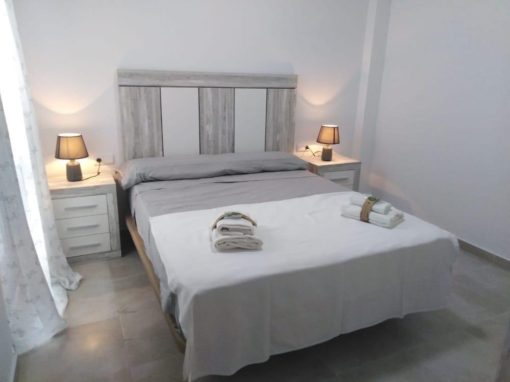 107601- Apartment in Zahara de Los Atunes 1