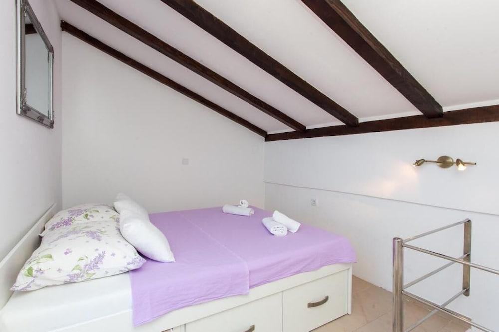 Apartments Tomy & Domy 1