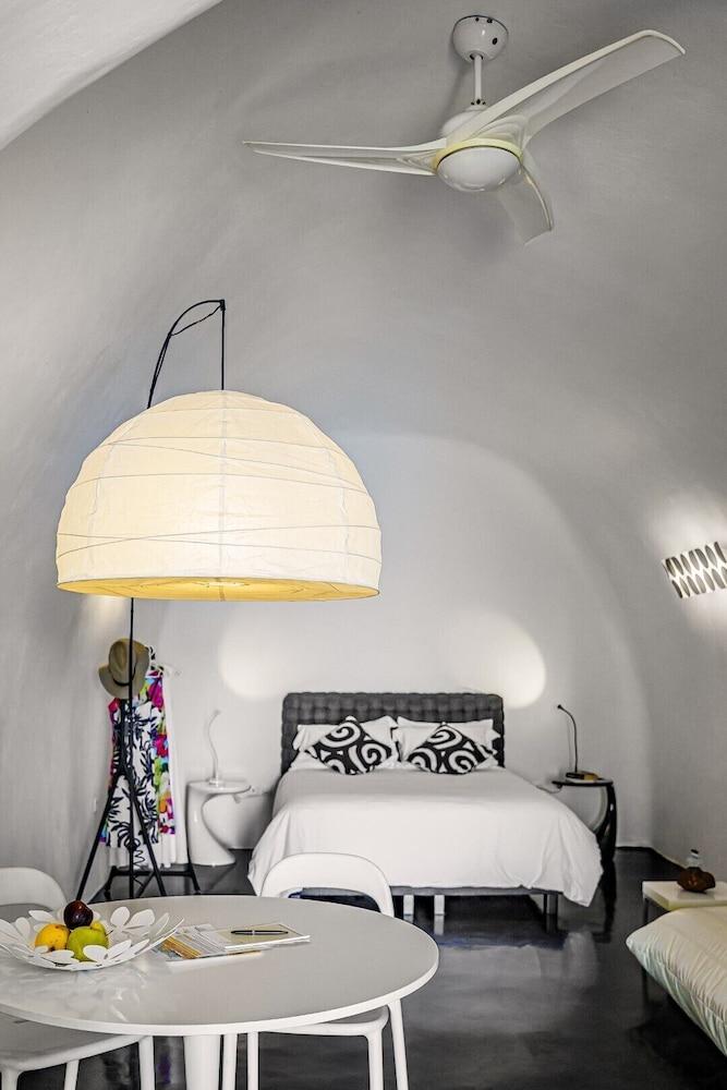 Sensyo Traditional Caves 2