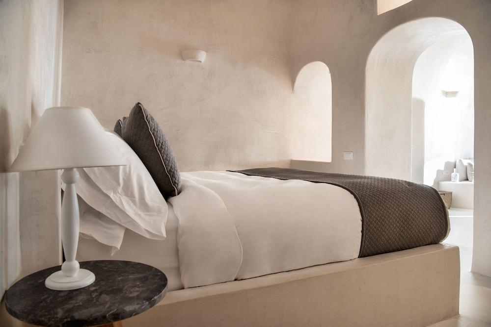 Villa Dusk And Dawn in Fira 2