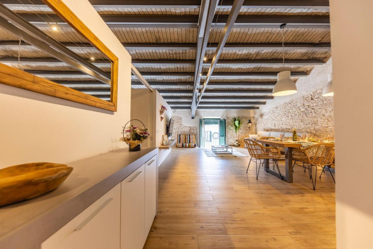 Bravissimo Placa Del Vi, Design Penthouse 2