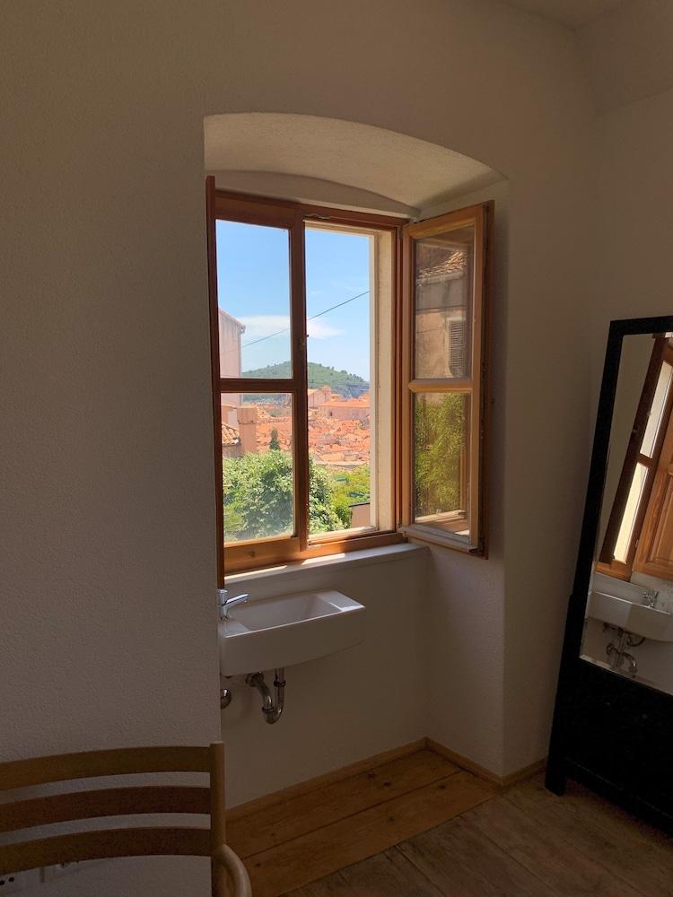 Hedera Estate, House Hedera VI 1