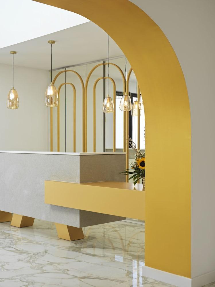 Cresanto Luxury Suites (Adults only)