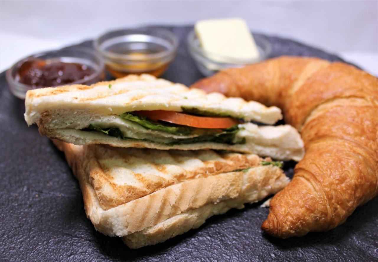 Hedera Estate, Hedera A2 2