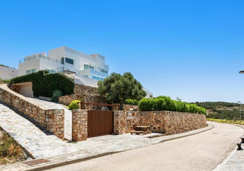 Lujosa Villa Piscina 25 Metros Suit 60m2 SPA Sauna 1