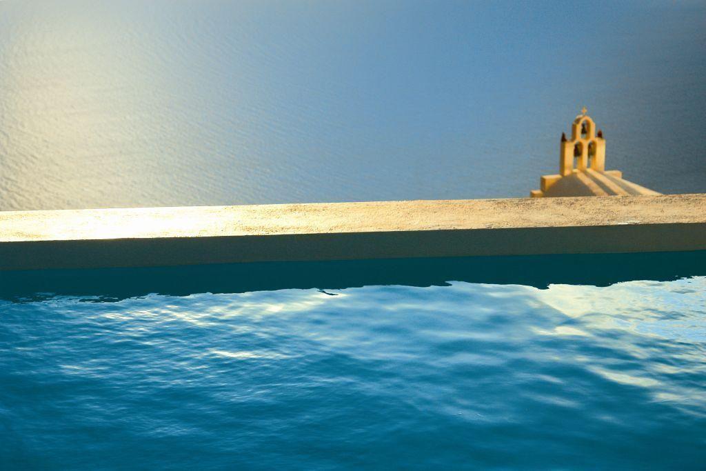 Altana Traditional Houses & Suites 1