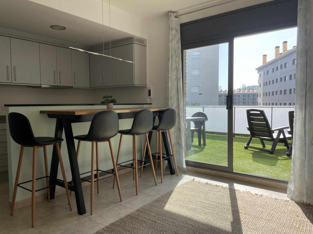 Solarium Con Terraza a 5 Minutos de la Playa 2