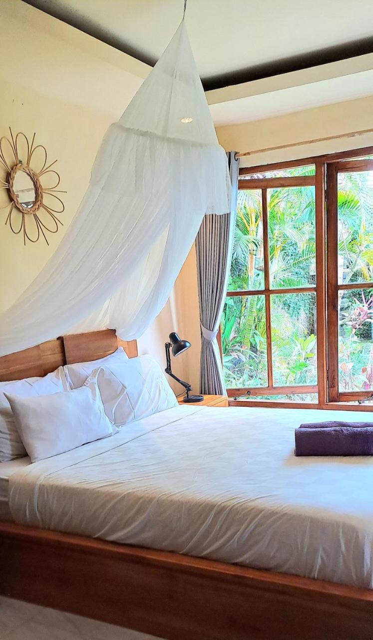 Tropica House 2 Minutes From Ubud Center 2