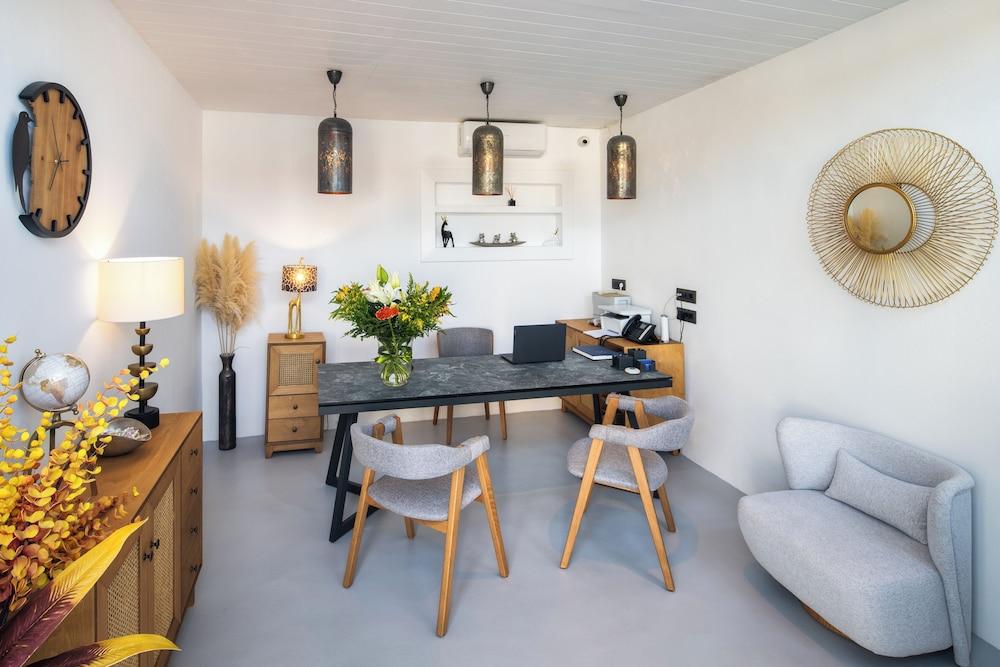 Anema Boutique Hotel & Villas