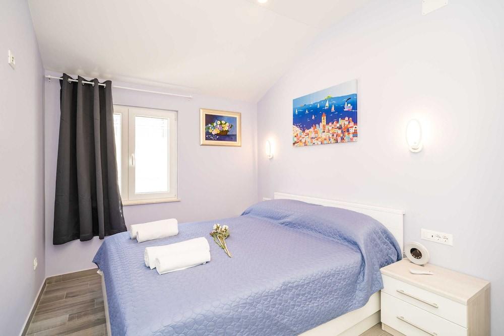 Andelic Sunset Apartments 2