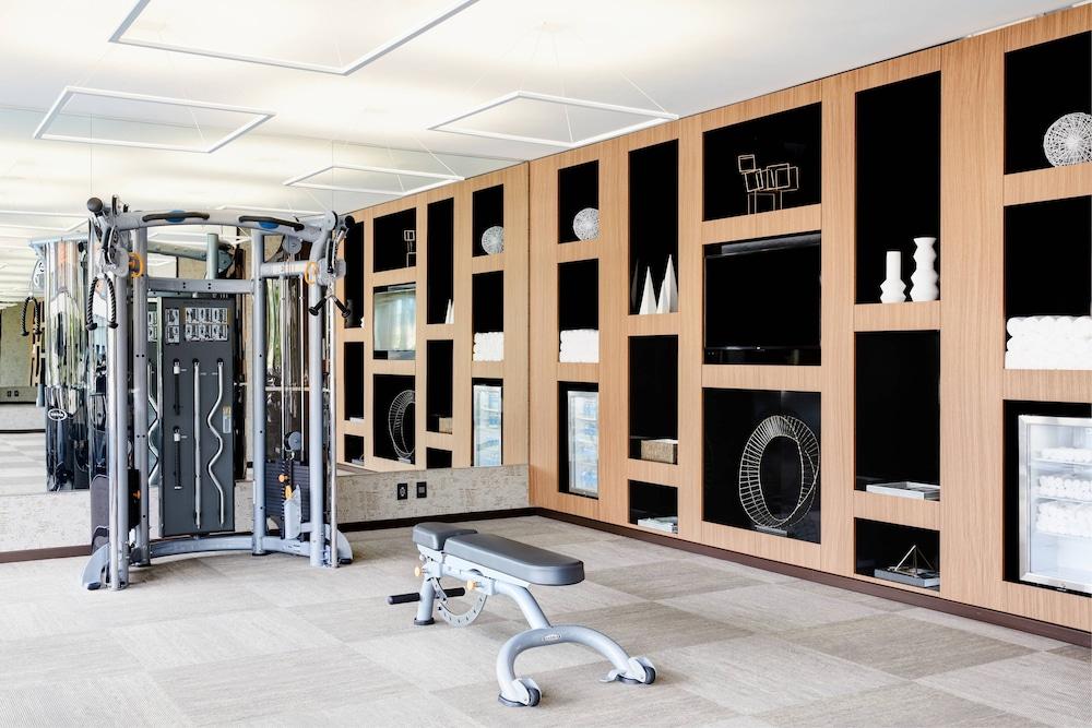 AC Hotel St. Julian's 2