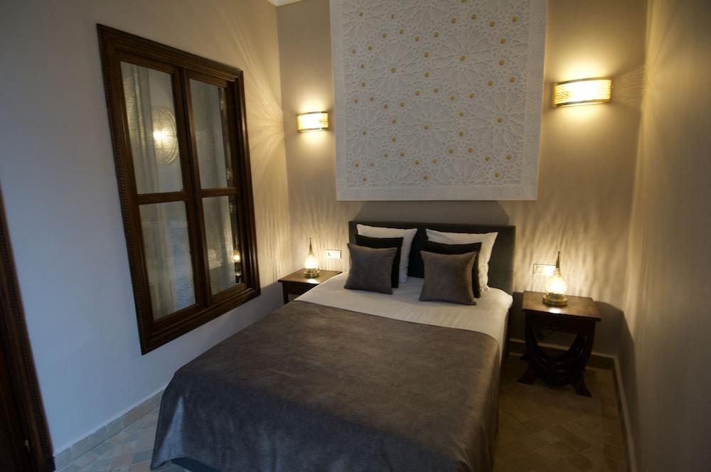 La Claire Fontaine 1