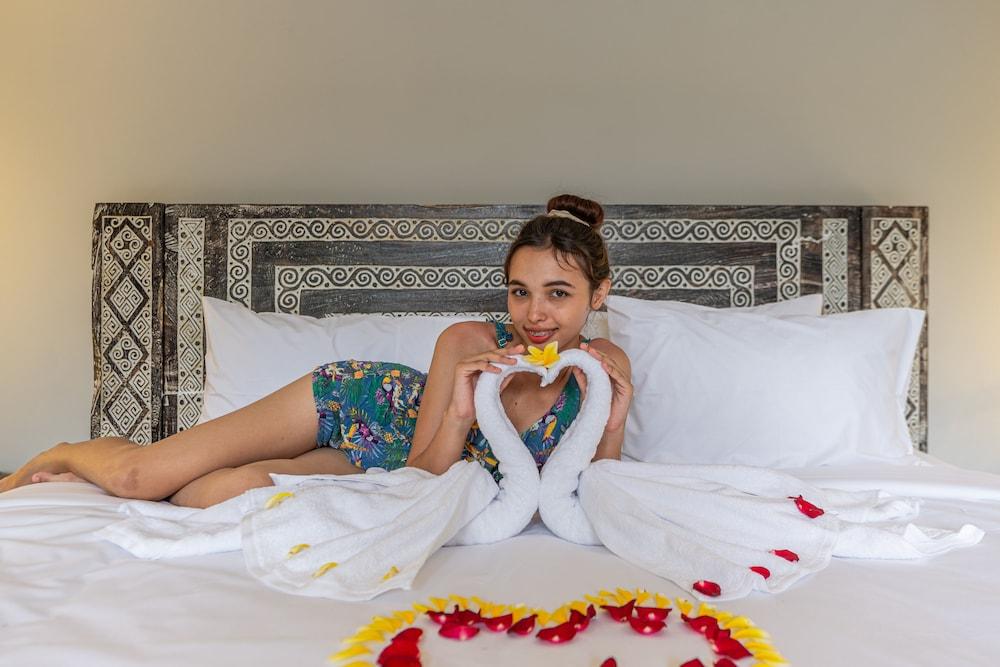 Brand New Luxury 3br Villa Ethnic Ubud 3 2