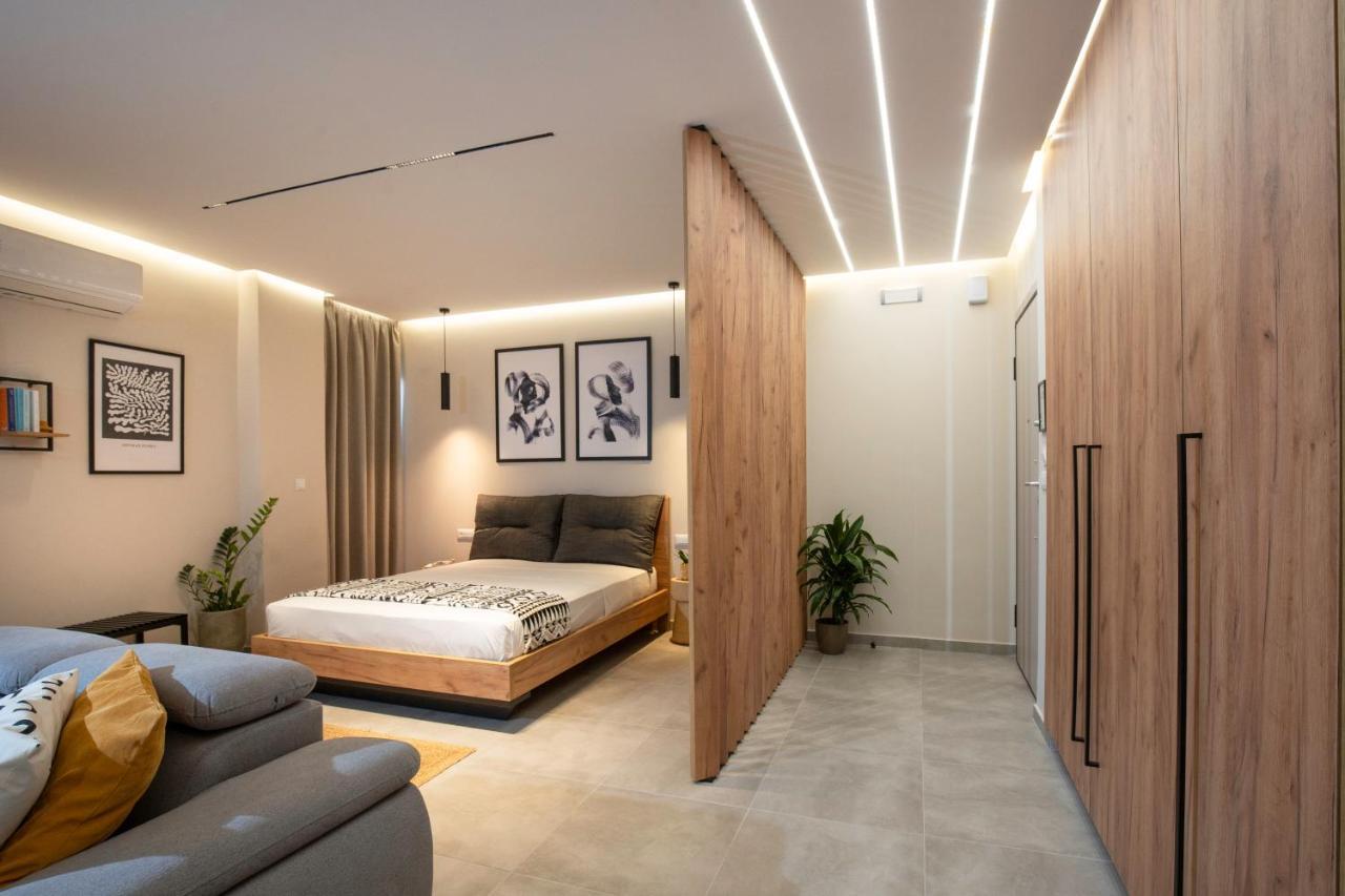 400 Steps Apartment 1