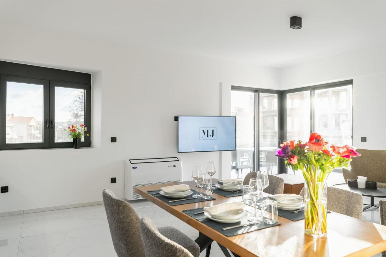 Maison du Jardin 2-Bedroom Apartment Private Outdoor Jacuzzi 2