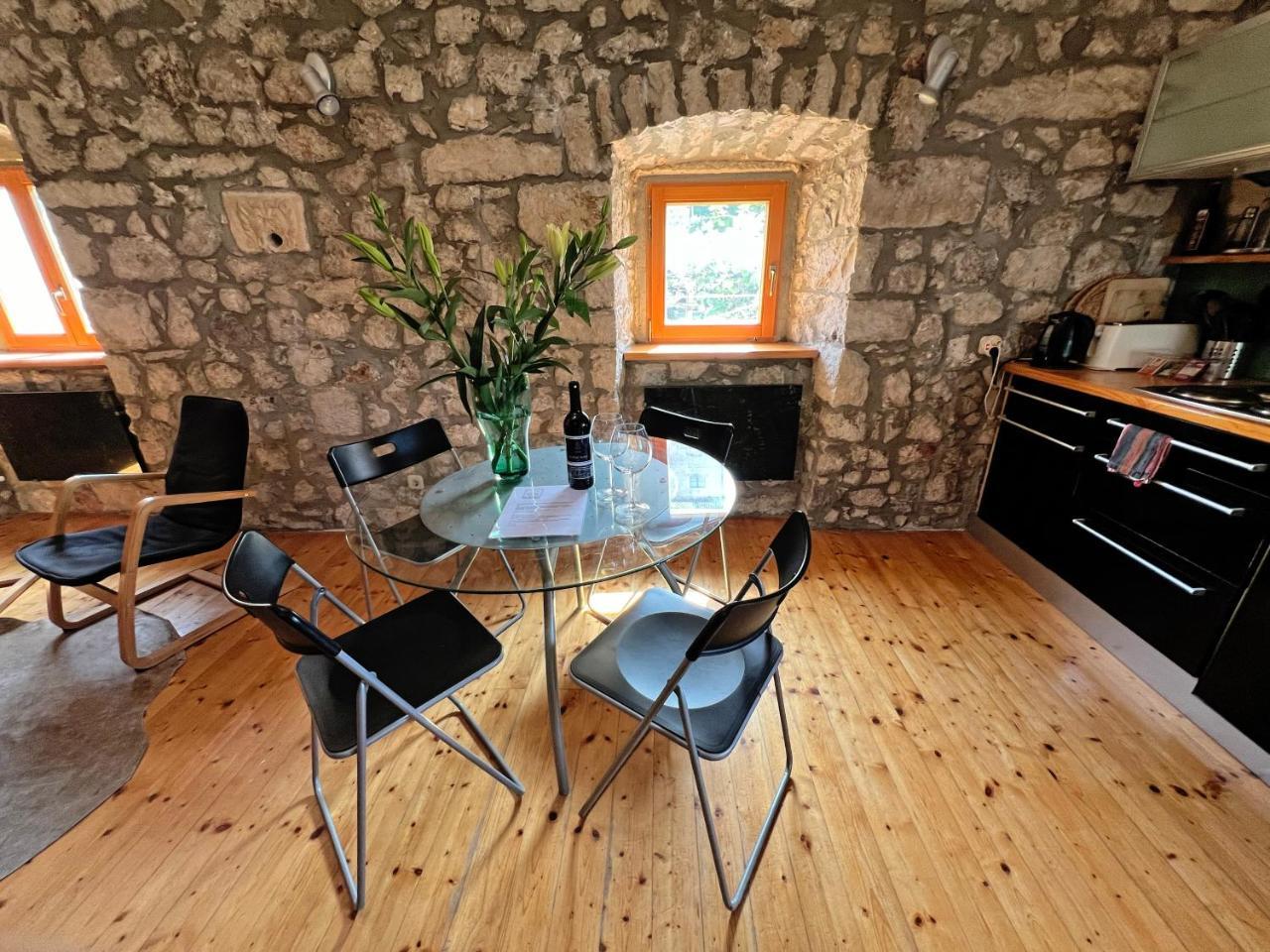 Design Studio - Old Town 2