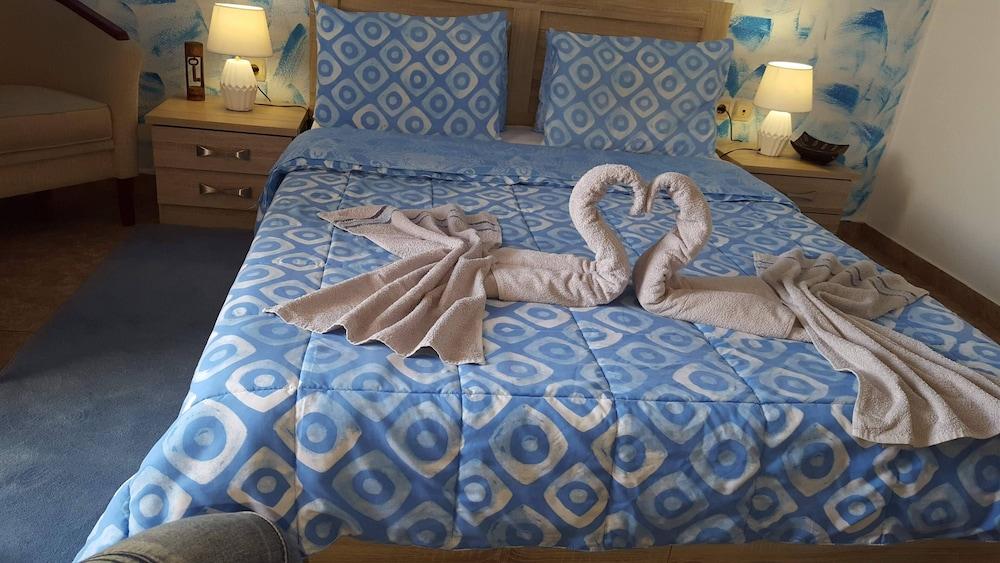 Room-Pleasure Room 2 by the Sea 2