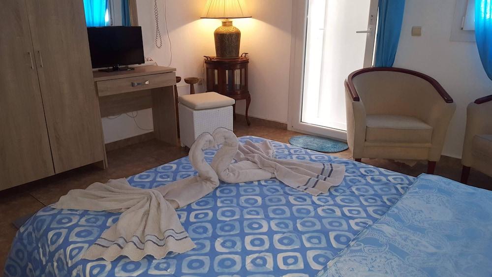 Room-Pleasure Room 2 by the Sea 1