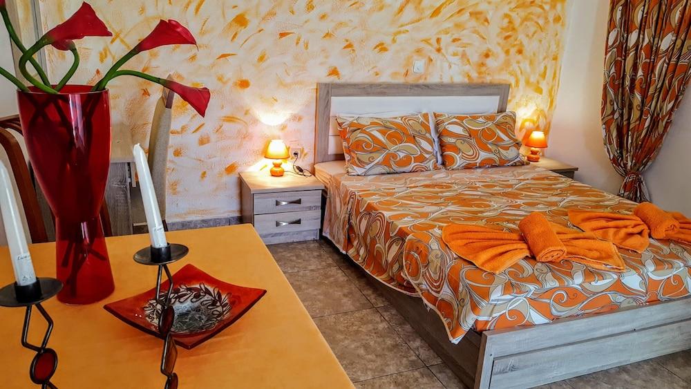 Room-Pleasure Room 3 by the Sea 1