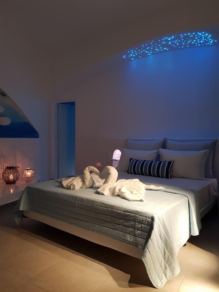 Amera Suites (Adults only) 1