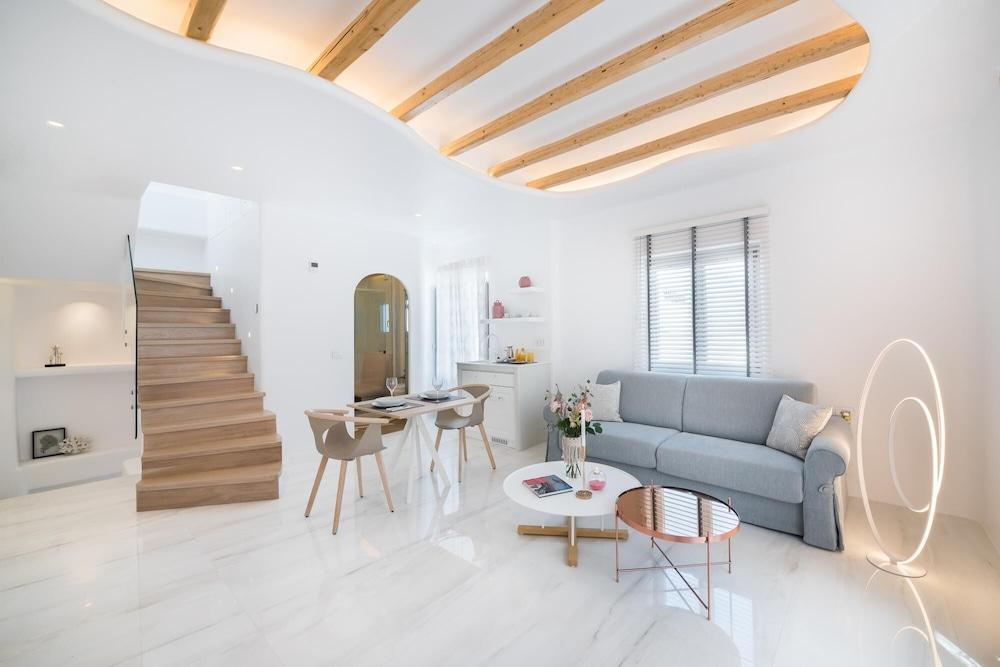 Emfasis Luxury Villa 2