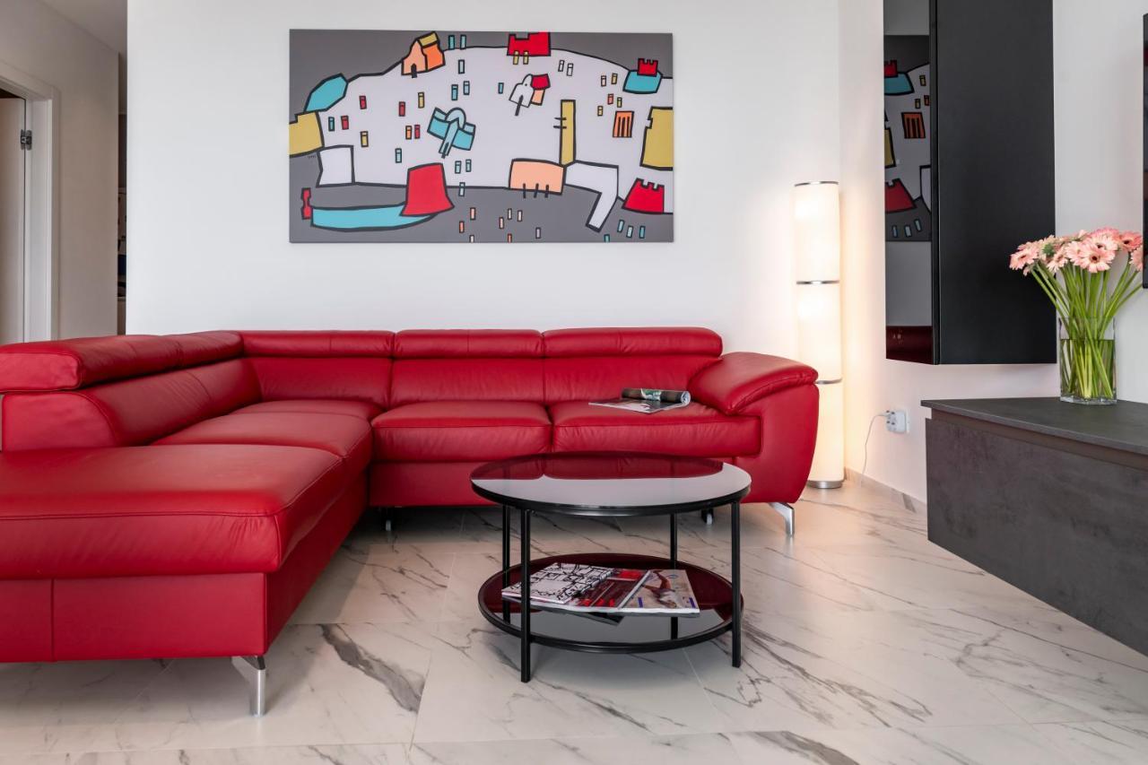 Seaview Sunset Oasis 1