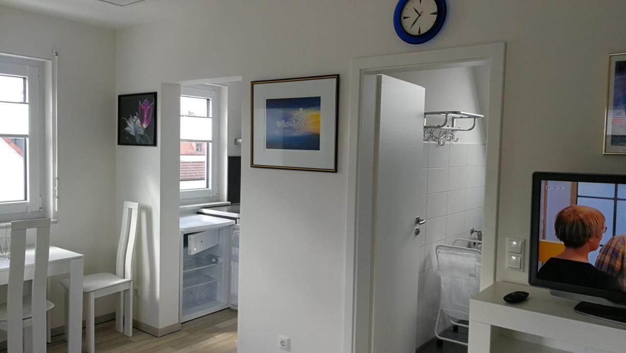 Munchen Waldperlach Ruhig Und Sehr Schone Wohnung (Adults Only) 2