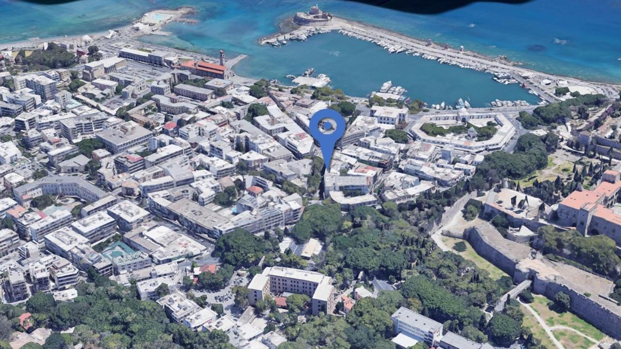 Rhodes Central: King Bed Studio (Adults Only) 2