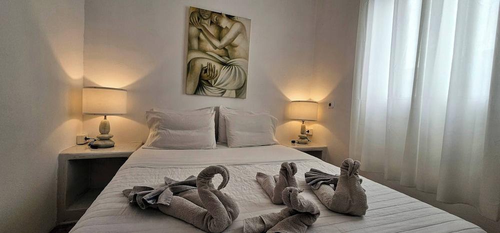 Pleasure Apartments 2 Bedrooms Near the Sea 2