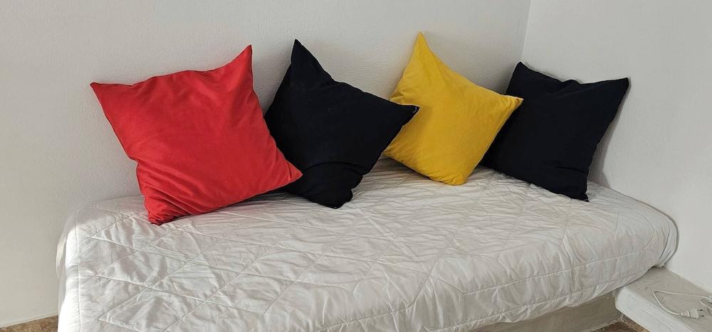 Pleasure Apartments 2 Bedrooms Near the Sea 1