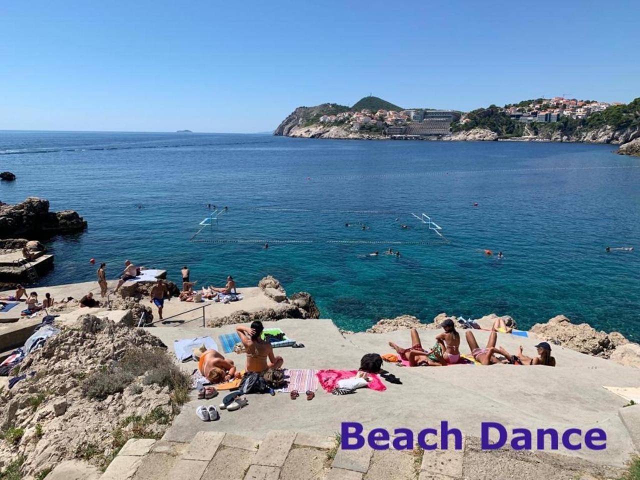 Rooms Villa Garden 2