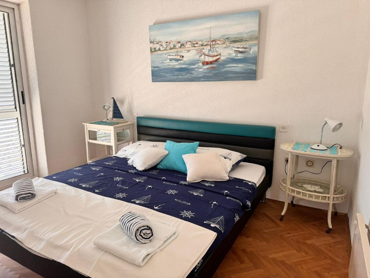 Studio with Sea & City Views 2