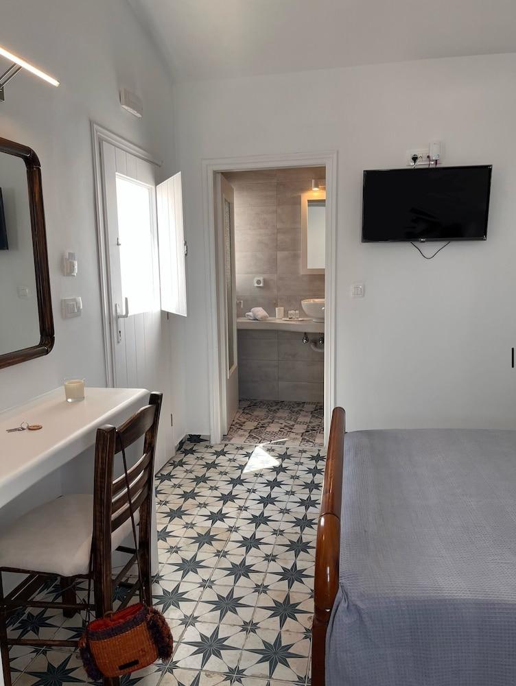 High Point Apartments Fira 2