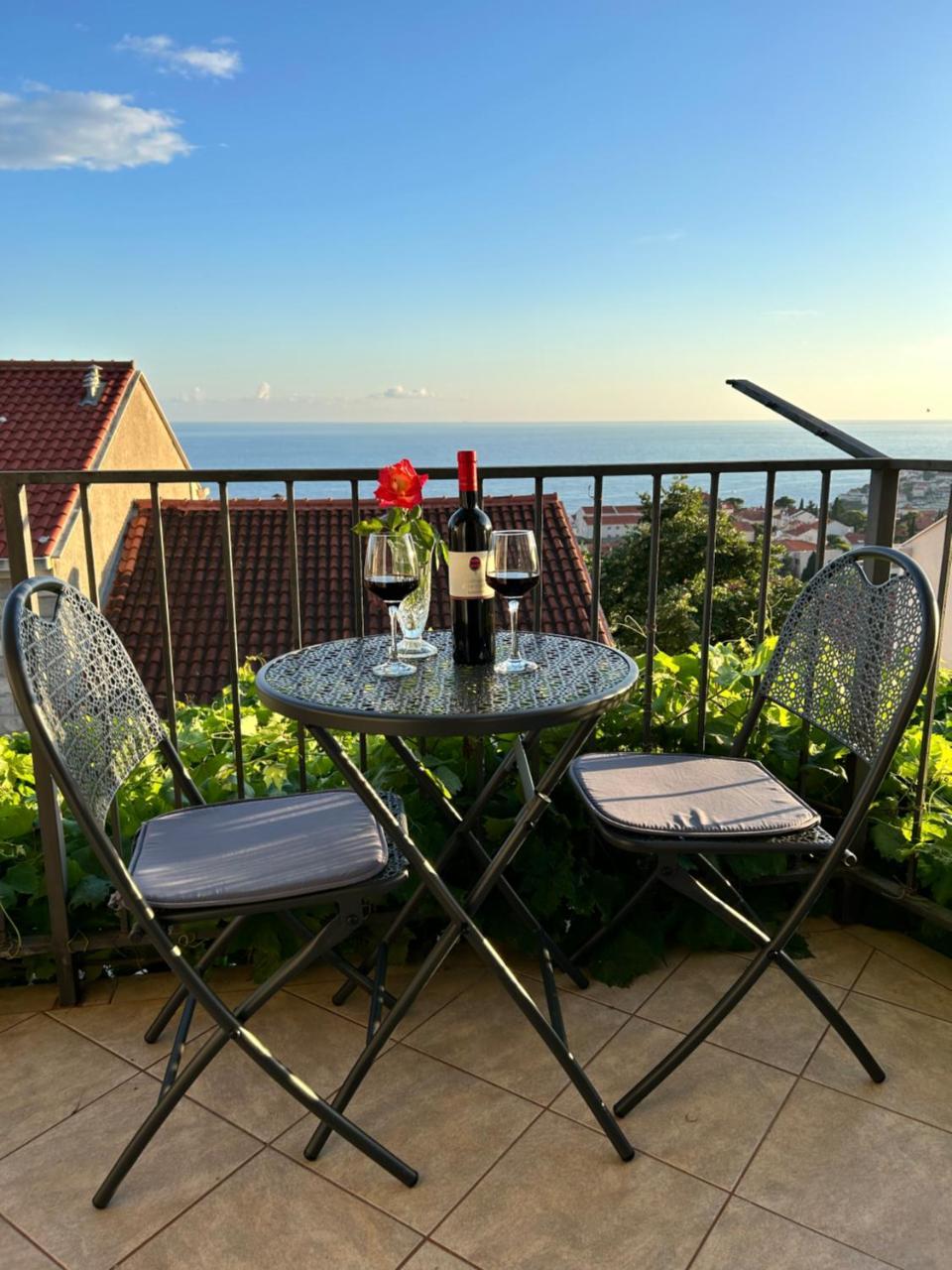 Private Apartment with Sea View 1